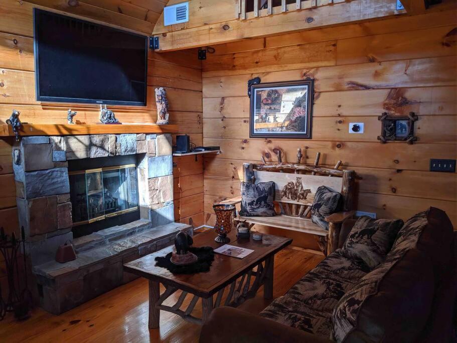 Bear Country Cabin Sevierville Exterior foto